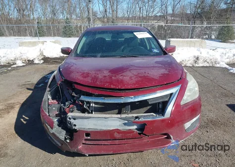 2015 Nissan Altima 2.5/2.5 S/2.5 Sl/2.5 Sv z USA, uszkodzony, nr VIN 1N4AL3AP7FC284703